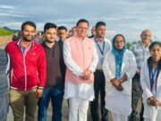 मुख्यमंत्री ने विधान सभा सत्र के सफल आयोजन के बाद स्वास्थ्य अधिकारियों व कर्मियों से की मुलाकात